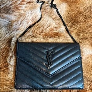 Saint Laurent Cassandre(ysl)